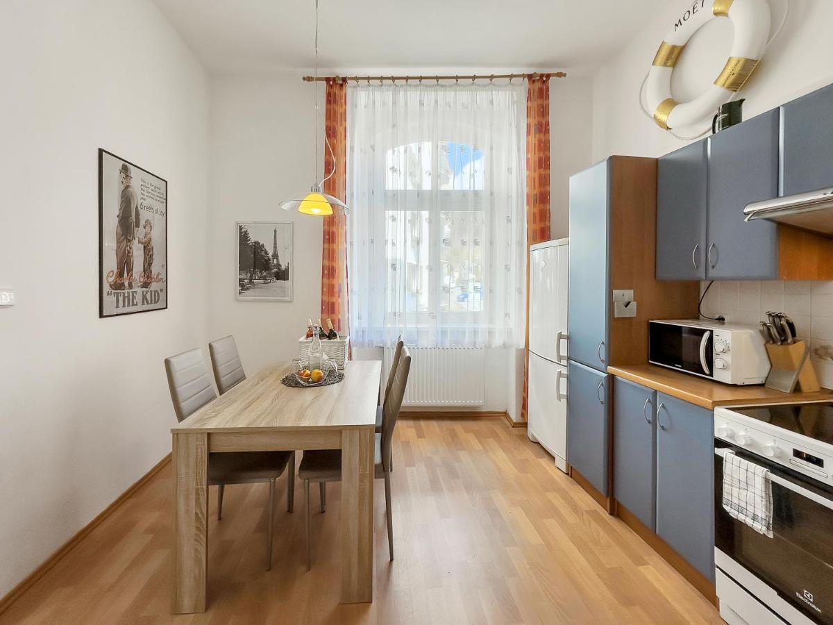 Laura'S Apartment Karlovy Vary Esterno foto