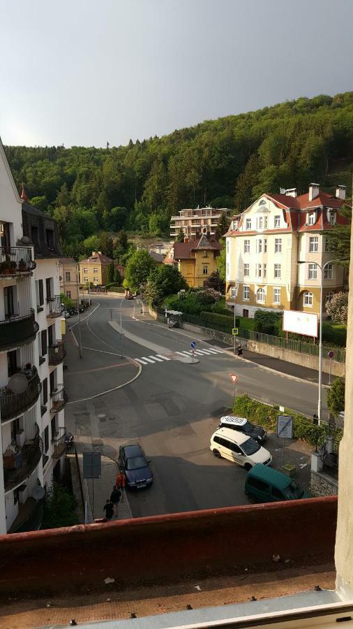 Laura'S Apartment Karlovy Vary Esterno foto